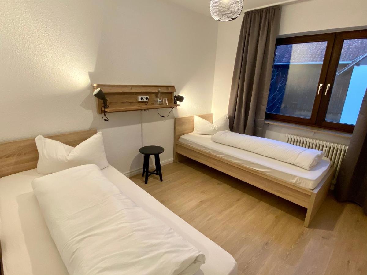 Landgasthaus Loewen Mit Gaestehaus Holzhausen  المظهر الخارجي الصورة