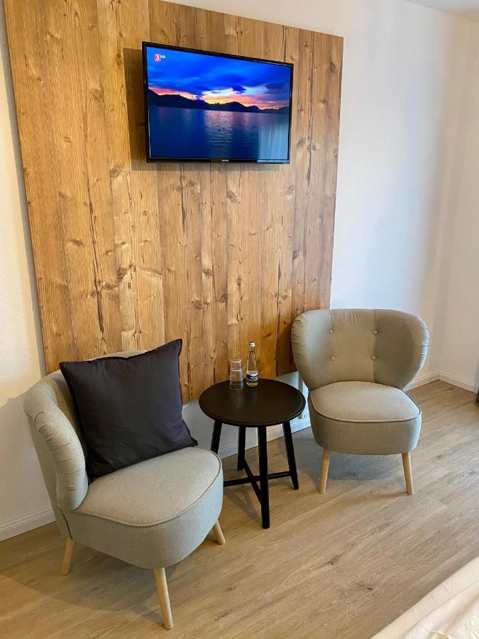 Landgasthaus Loewen Mit Gaestehaus Holzhausen  المظهر الخارجي الصورة